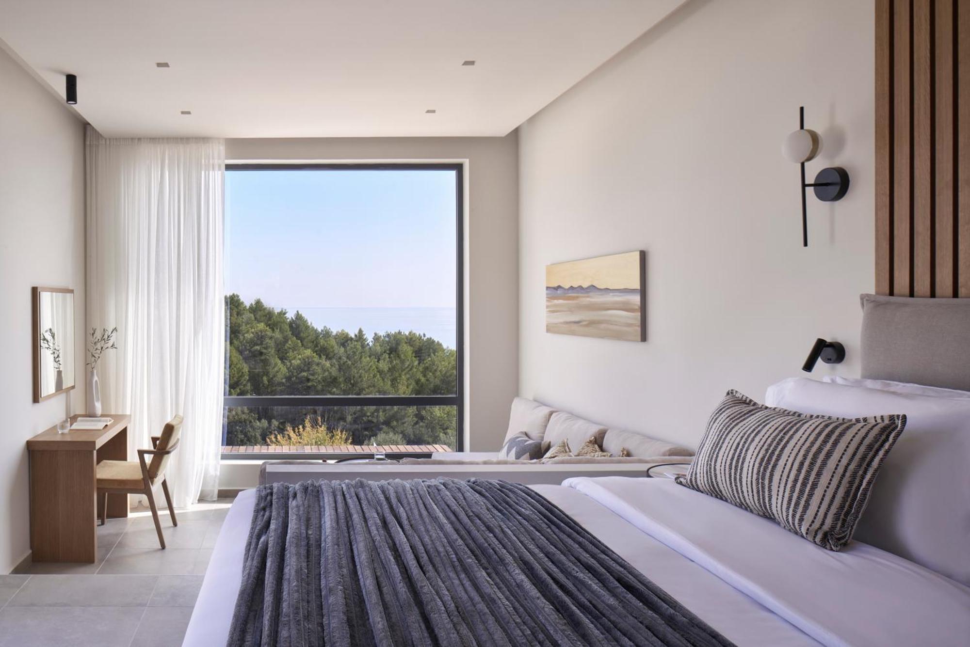Celestial All Suites Afrato Szoba fotó
